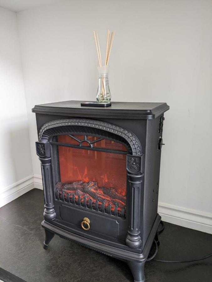 2 Bedroom Townhouse With Seaview On The Nc500 Wick Wick  Esterno foto