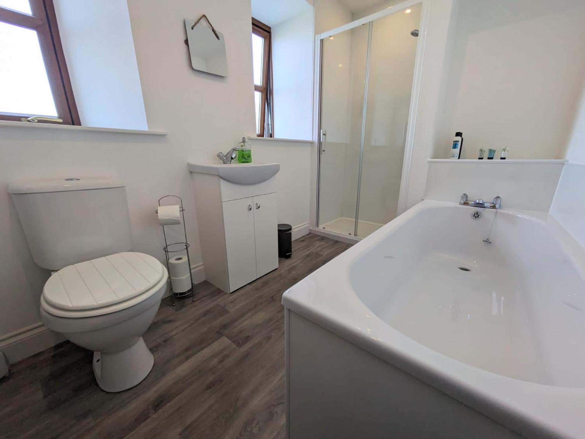 2 Bedroom Townhouse With Seaview On The Nc500 Wick Wick  Esterno foto